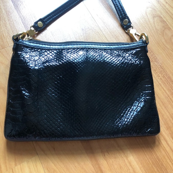 Marc by Marc Jacobs Turnlock Python Shine PercyBag - Picture 9 of 16